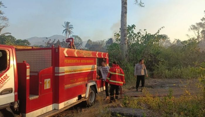 Polsek Malalayang Amankan TKP Kebakaran Lahan 4 Hektare, Damkar dan Brimob Serta Masyarakat Berhasil Padamkan Api