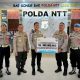 Bentuk Kepedulian, Polda Sulut Serahkan Bantuan Rp300 Juta Bagi Korban Gempa NTT