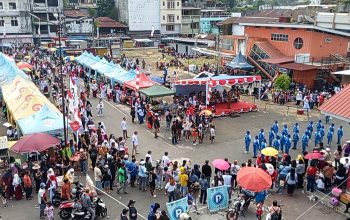 Finish di Pasar Cita, Gerak Jalan HUT RI Dongkrak Omzet Pedagang Bitung Hingga Ratusan Juta