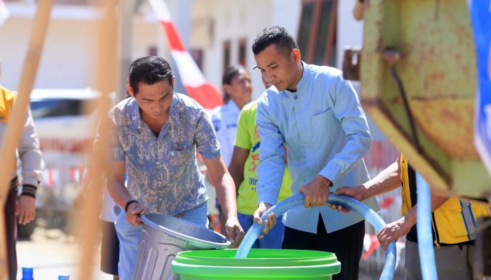 Wabup Boltara Tinjau Penyaluran Air Bersih di Dua Desa Terdampak Kemarau