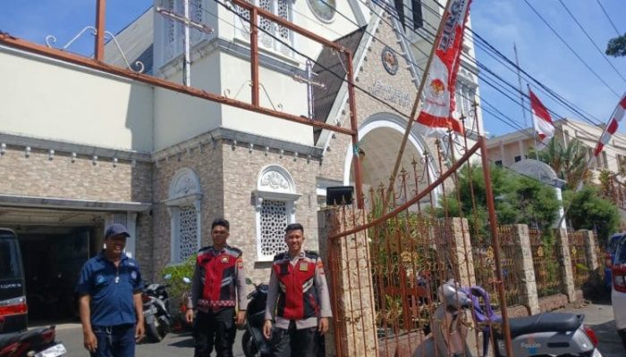 Personel Rayon Samapta Polresta Manado Laksanakan Paja Somat, Pastikan Ibadah Berjalan Aman dan Kondusif
