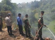 Polsek Pineleng Gerak Cepat Tangani Kebakaran Lahan Kosong, Kapolsek: Jangan Melakukan Pembakaran Sembarangan