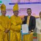Gubernur Yulius Selvanus Serahkan SK Plt Bupati Bolaang Mongondow Utara ke Aditya Pontoh