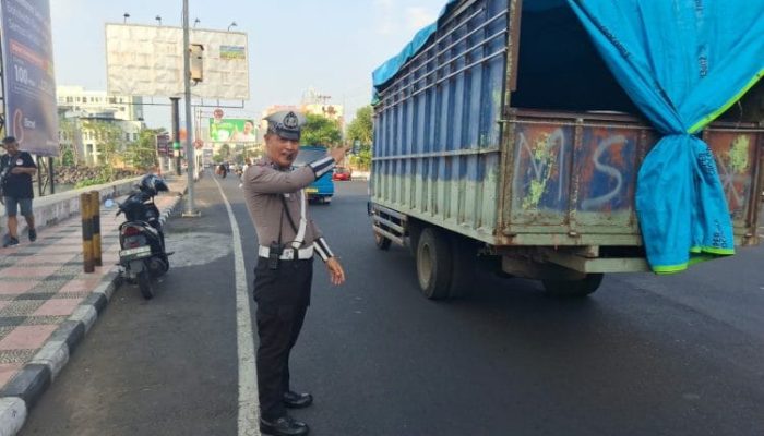 Antisipasi Kepadatan Kendaraan, Polsek Malalayang Gelar Pos Cakalang dan Lalu Lintas Berjalan Lancar