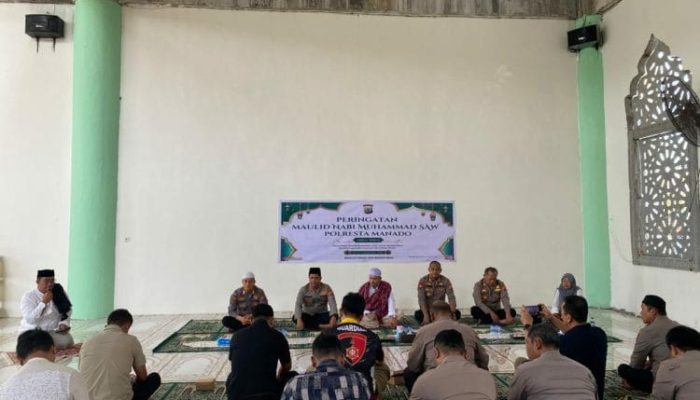 Polresta Manado Peringati Maulid Nabi Muhammad SAW, Kapolresta Ajak Personel Wujudkan Pelayanan yang Humanis dan Berintegritas