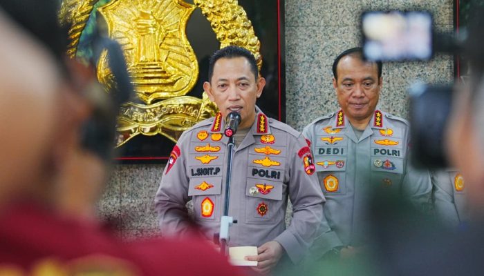 Hadapi Dampak Erupsi Gunung Anak Krakatau, Kapolri Instruksikan Jajaran Polri Tingkatkan Kesiapsiagaan
