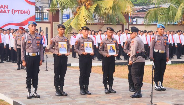 Kapolda Sulut PTDH 22 Anggota Polri, Desersi Berbulan-bulan Jadi Sorotan