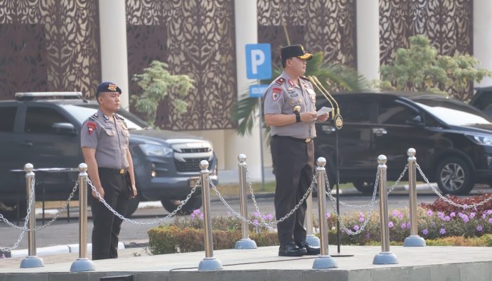 Wakapolda Sulut Jabarkan Tagline ‘Polisi Bersama Masyarakat’ Dalam Apel Pagi