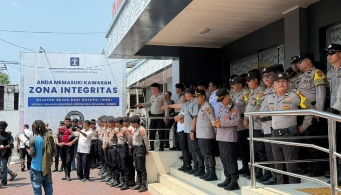 Kapolresta Manado Cek Langsung Personel di Kantor Kemenkumham, Pastikan Kesiapan Pengamanan Unjuk Rasa