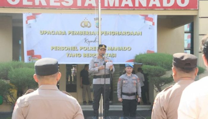 Kapolresta Manado Berikan Penghargaan kepada Personel Berprestasi, Dedikasi dan Respons Cepat